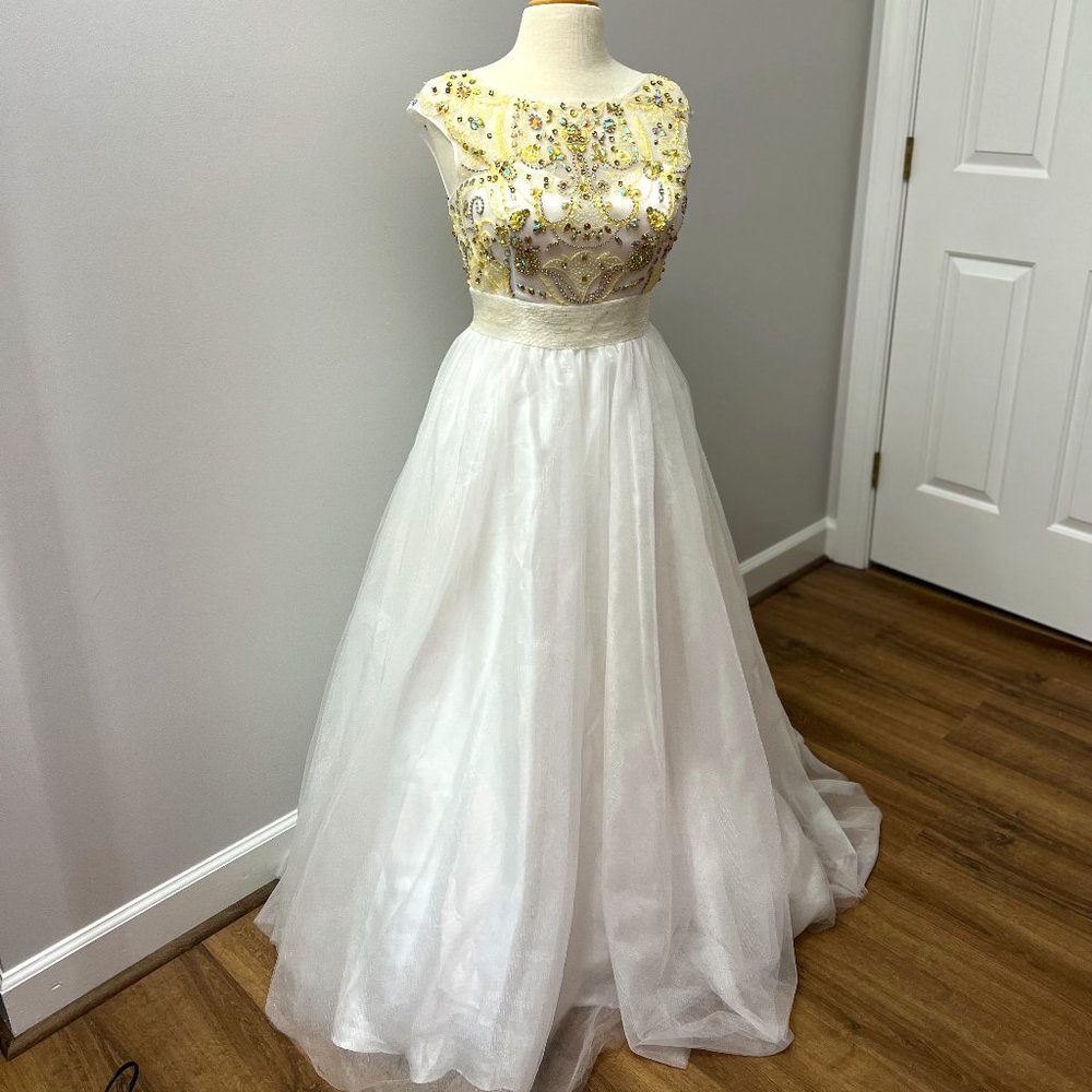 Alyce Paris Jewel Crystal White Tulle Chiffon Full Ballgown Evening Dress Sz 10